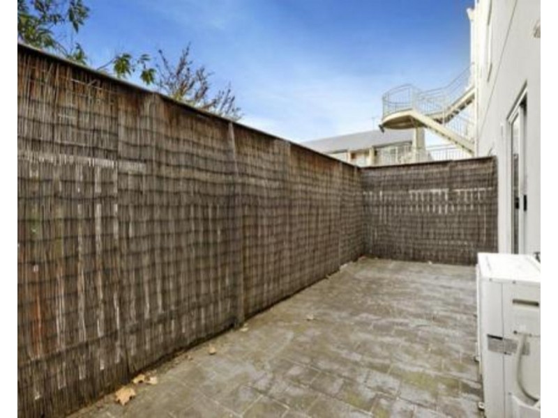 2/1068 Lygon Street, Carlton North VIC 3054