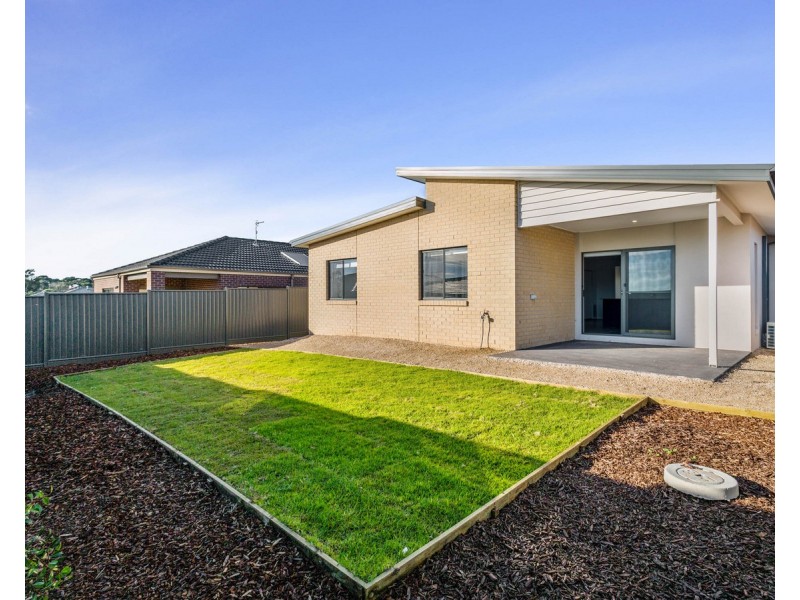 6 Rowlock Place, Curlewis VIC 3222