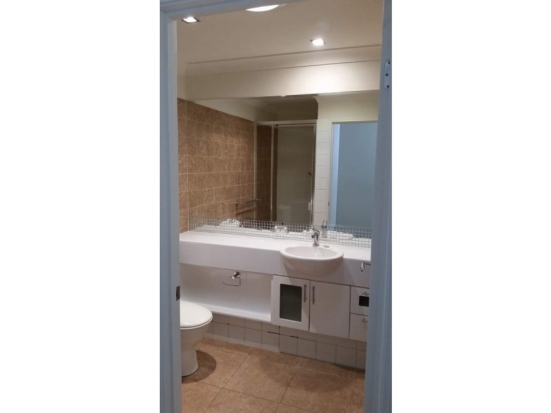 2145/1 The Vistas Drive, Carrara QLD 4211