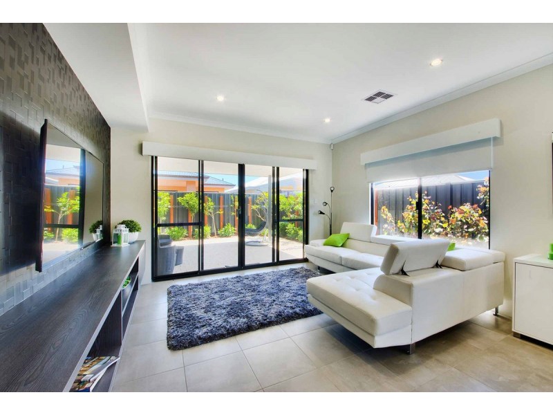 20 Quinn Street, Midvale WA 6056