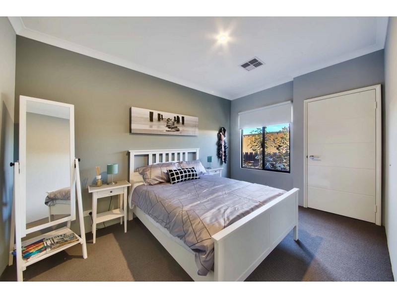 20 Quinn Street, Midvale WA 6056