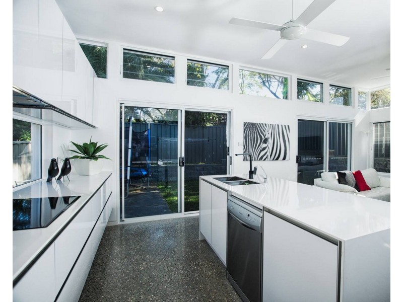 8 Mitchell Street, Tighes Hill NSW 2297