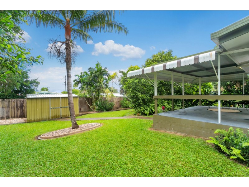 8 Ponticello Street, Whitfield QLD 4870