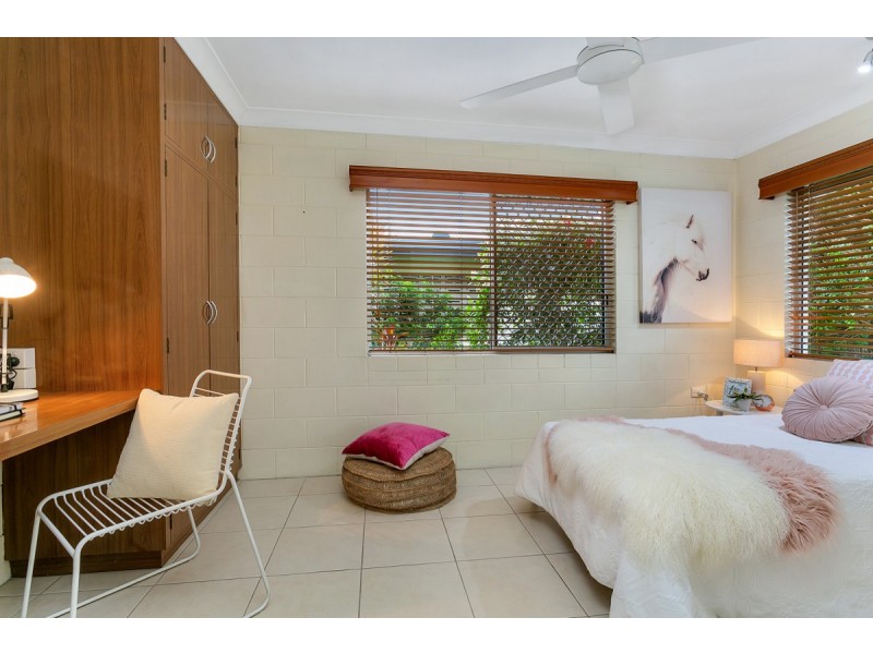 8 Ponticello Street, Whitfield QLD 4870