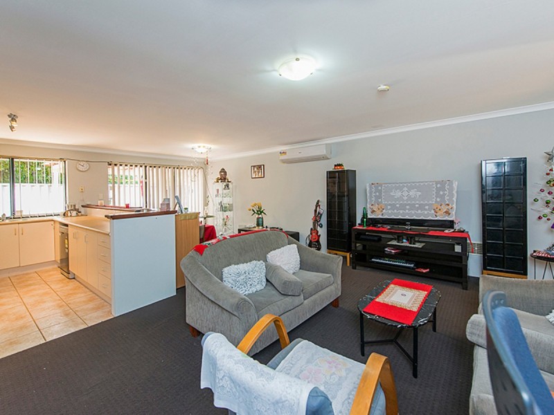 7/12 Alexander Road, Rivervale WA 6103