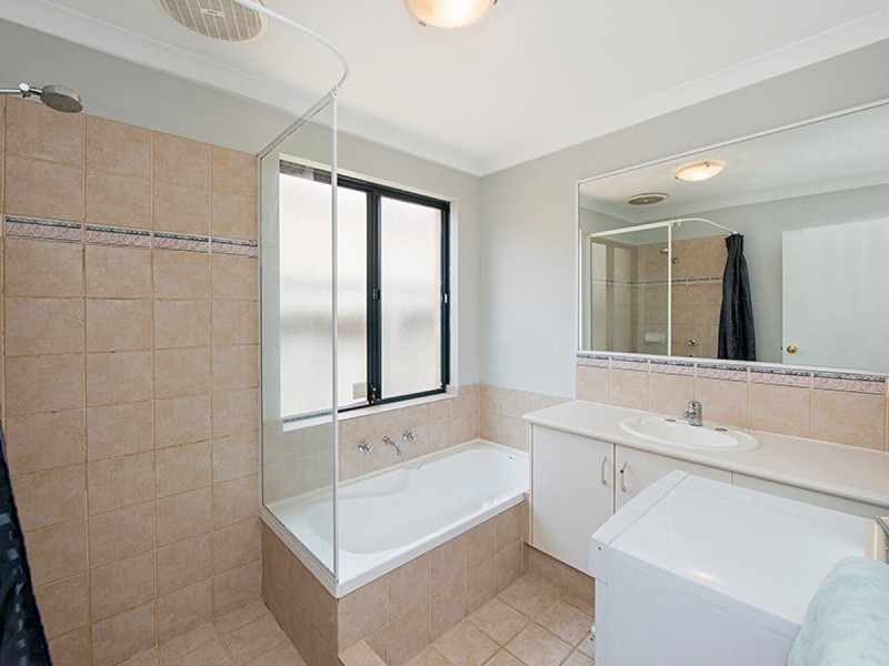 7/12 Alexander Road, Rivervale WA 6103