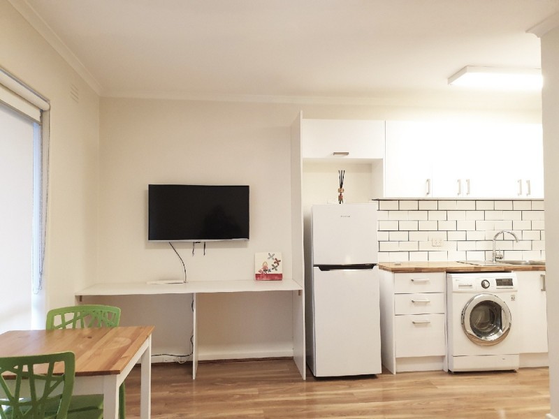 4/15 Poplar Grove, Carnegie VIC 3163