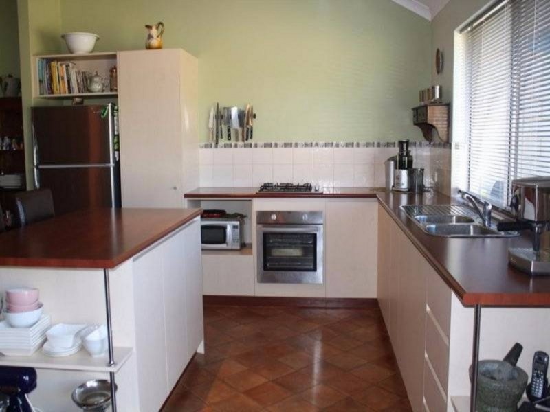 7 Madge Way, Leda WA 6170