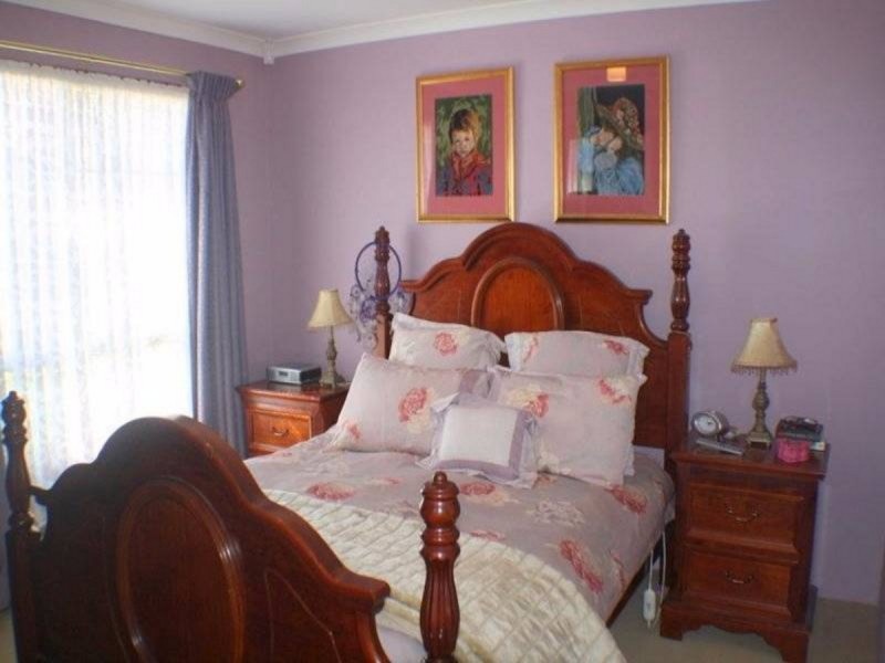 7 Madge Way, Leda WA 6170