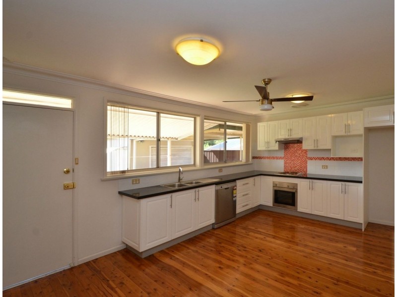 27 Herbert Street, Cambridge Park NSW 2747
