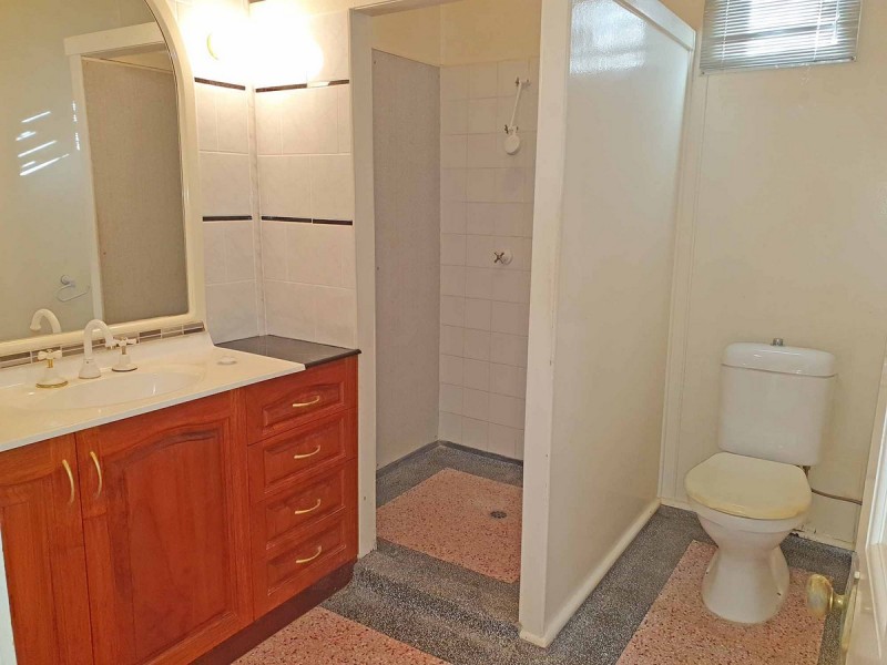 2/4 Rainworth Road, Bardon QLD 4065