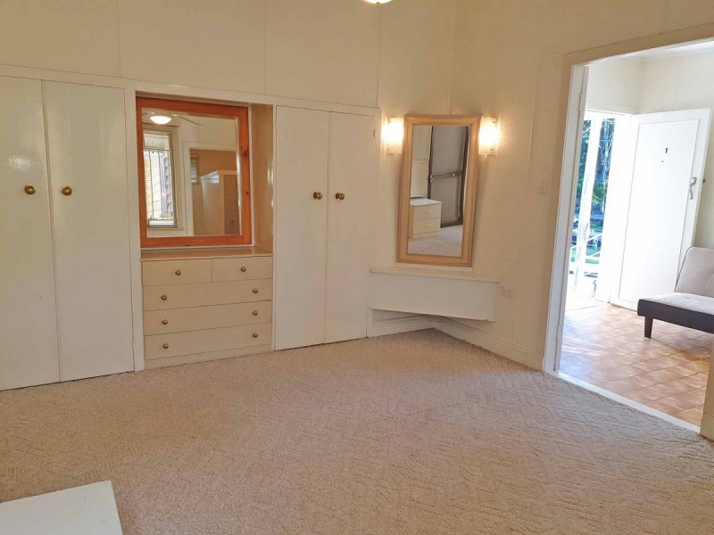 2/4 Rainworth Road, Bardon QLD 4065