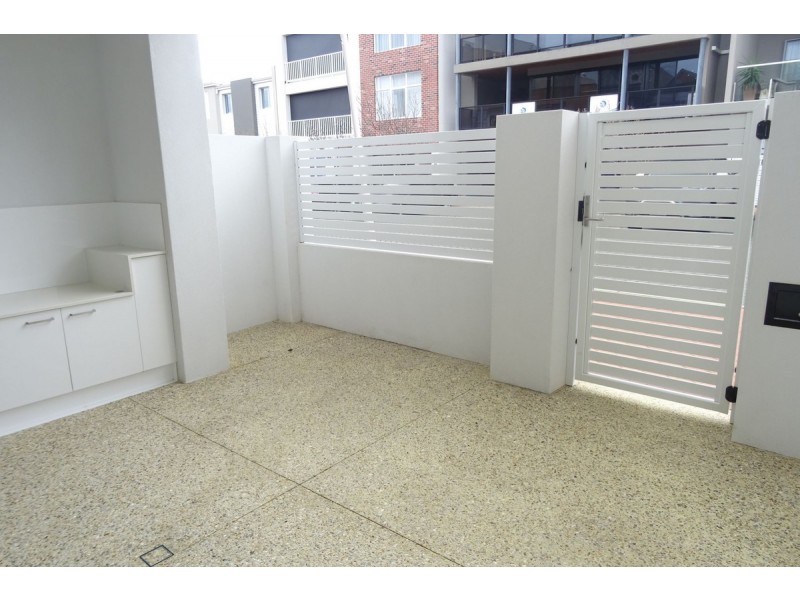 1/29 Marco Polo Drive, Mandurah WA 6210