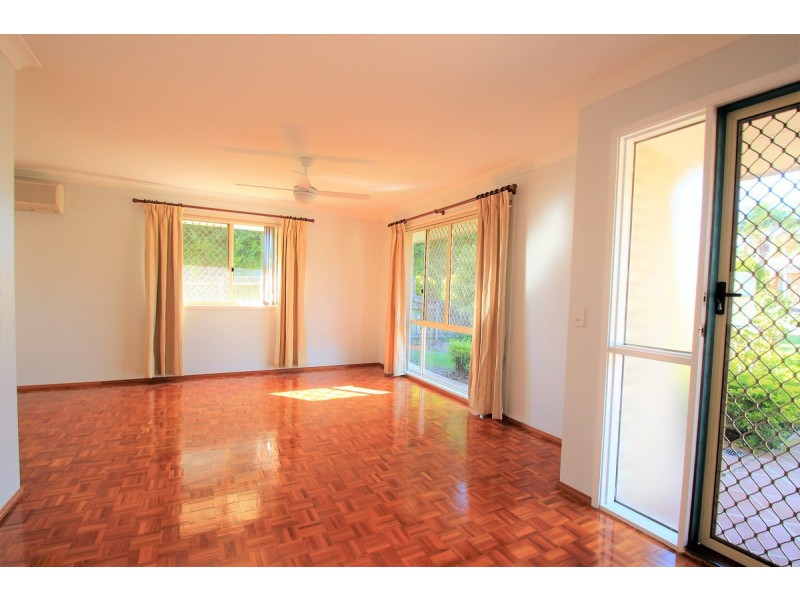 11 Sundowner Street, Regents Park QLD 4118