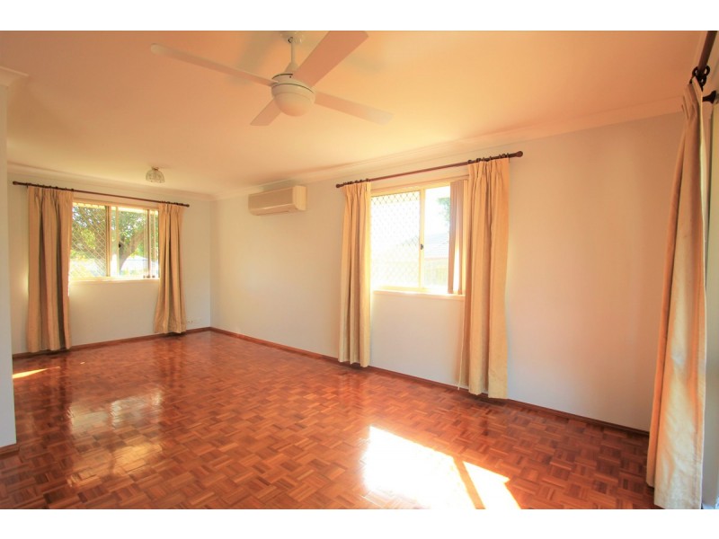 11 Sundowner Street, Regents Park QLD 4118
