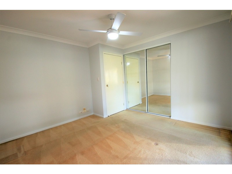 11 Sundowner Street, Regents Park QLD 4118