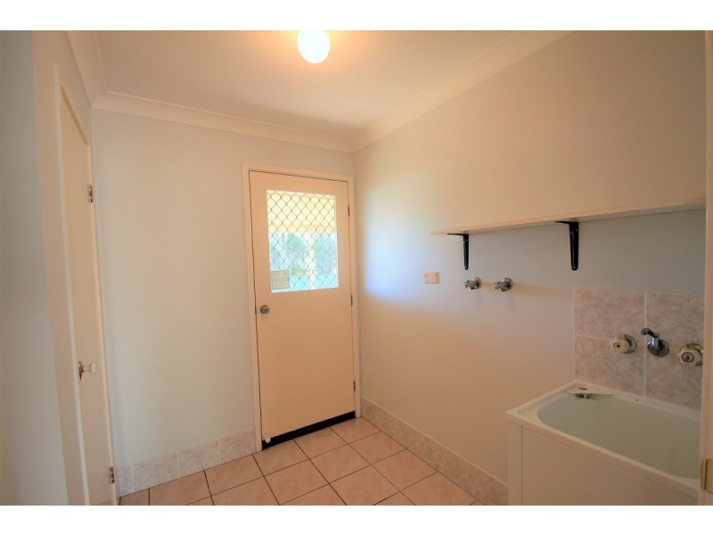 11 Sundowner Street, Regents Park QLD 4118