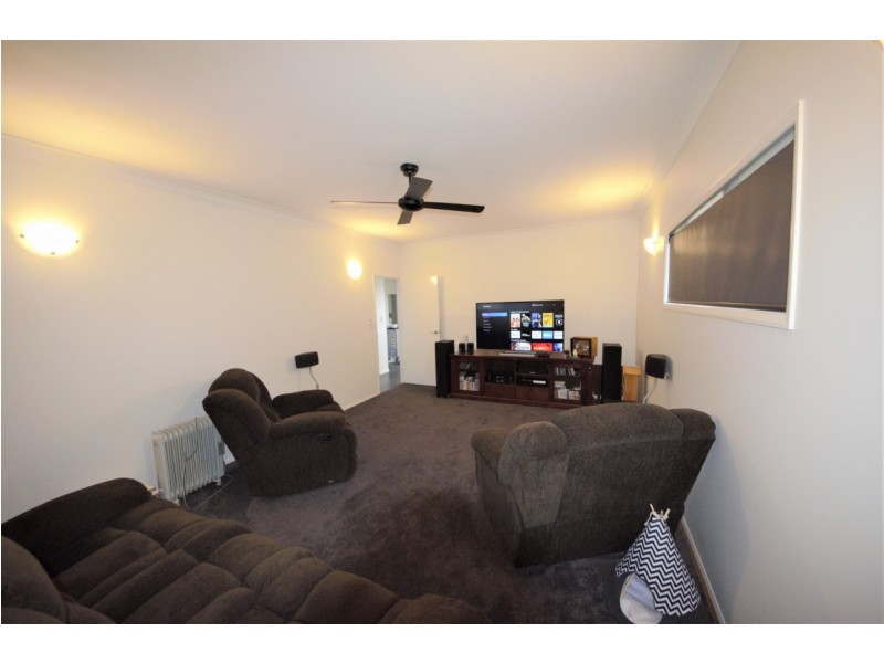 14 Hilltop Drive, Gowrie Junction QLD 4352