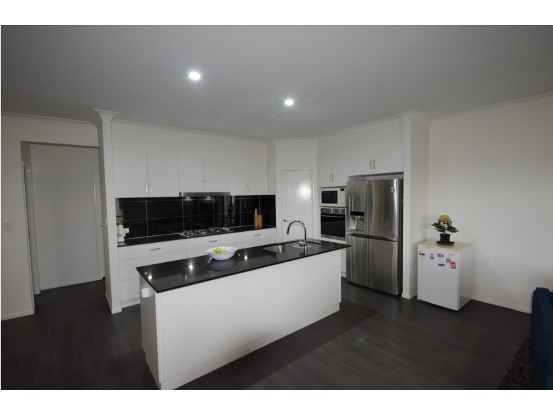 14 Hilltop Drive, Gowrie Junction QLD 4352