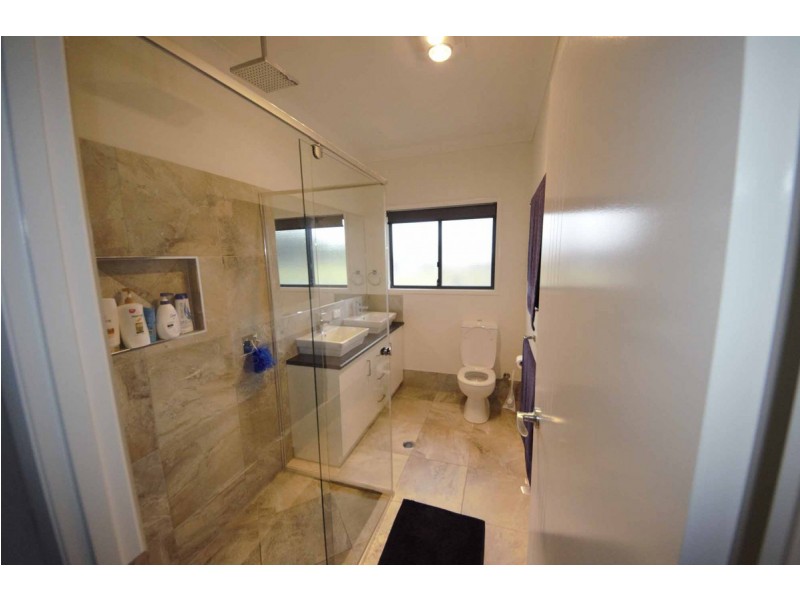 14 Hilltop Drive, Gowrie Junction QLD 4352