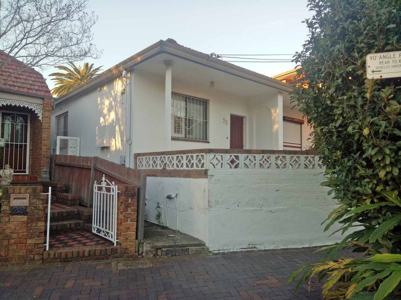 25 Pine Street, Marrickville NSW 2204