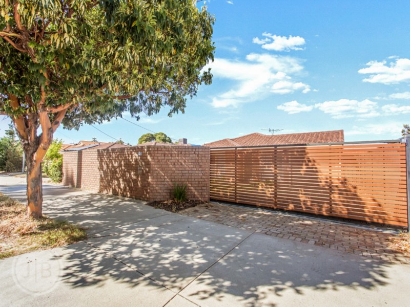 A/206 Orrong Road, Carlisle WA 6101