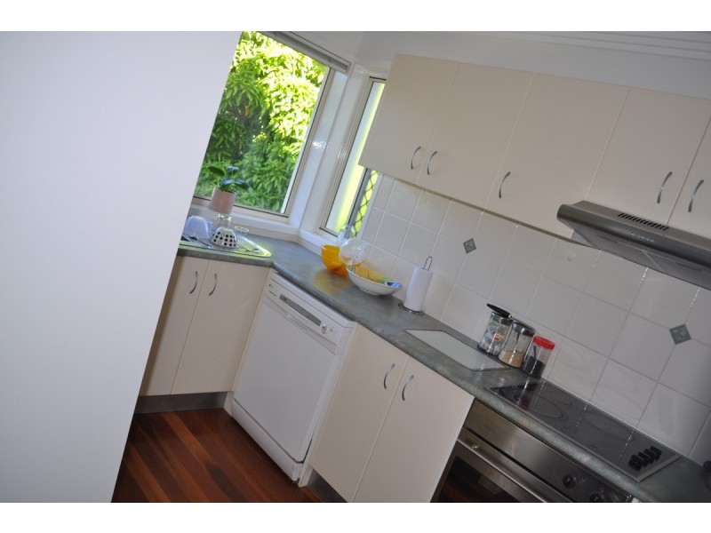 17/31 Chester Terrace, Southport QLD 4215