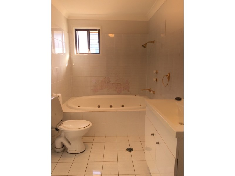 20 Platypus Road, Berkeley Vale NSW 2261