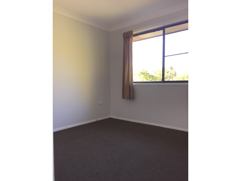 20 Platypus Road, Berkeley Vale NSW 2261