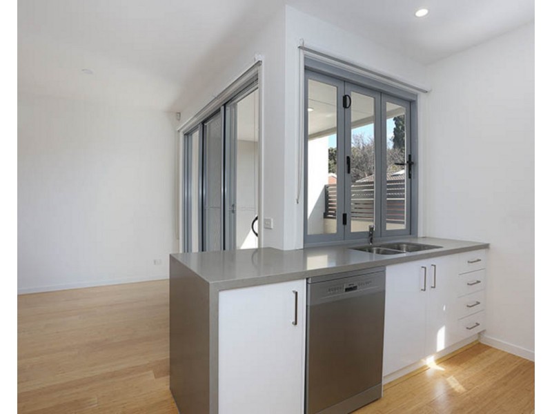 4/7 Ellesmere Parade, Rosanna VIC 3084