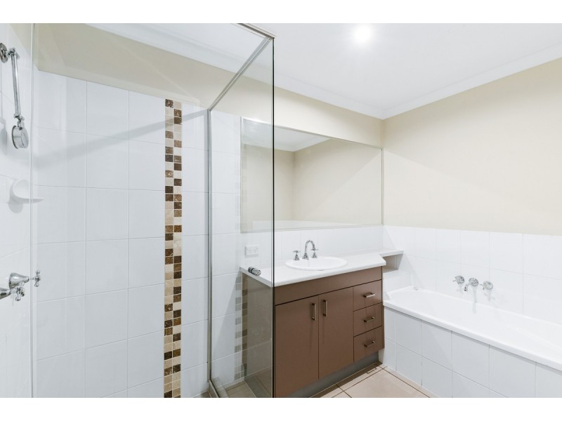 2/4 Scribbly Gum, Caboolture QLD 4510