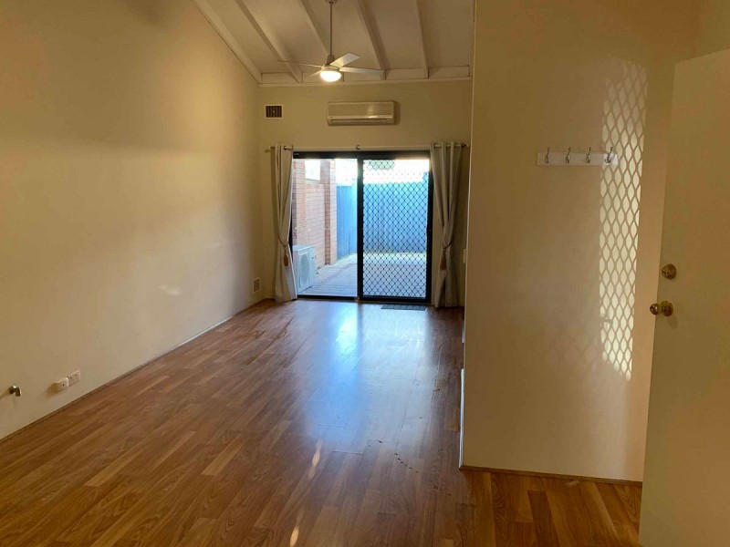 8/306 Grand Promenade, Dianella WA 6059