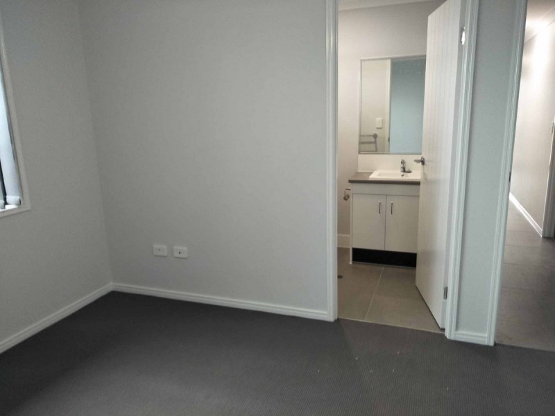 1/61 Rupert Crescent, Morayfield QLD 4506