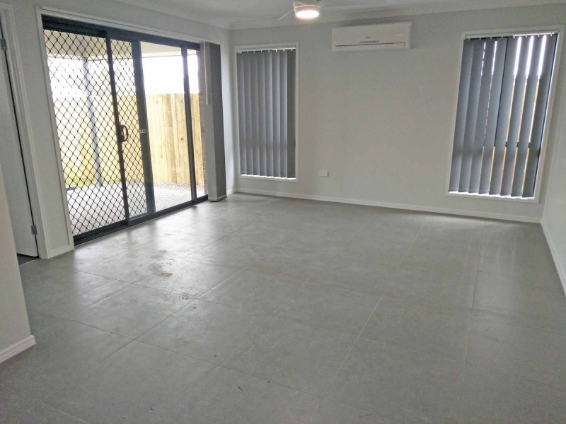 1/61 Rupert Crescent, Morayfield QLD 4506