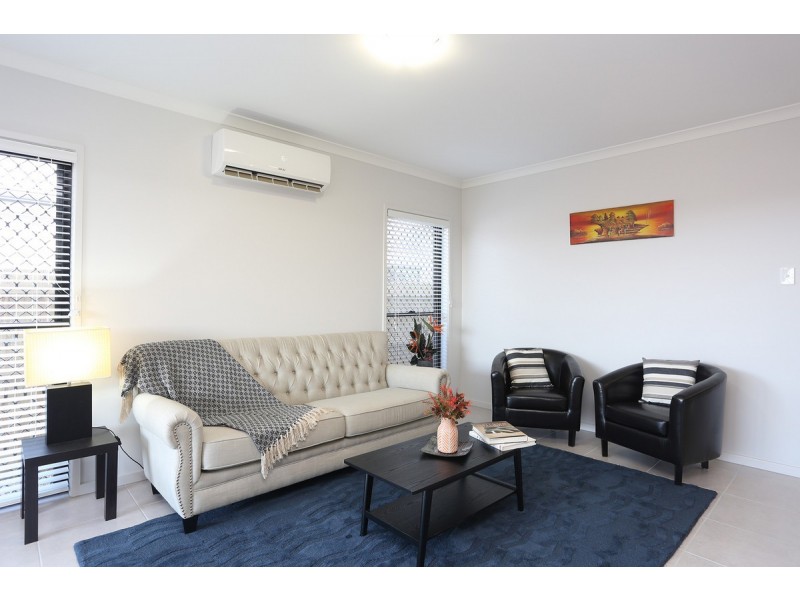 72 Lakeview Promenade, Newport QLD 4020