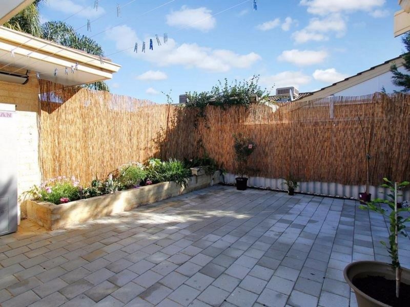 30/30 Peninsula Road, Maylands WA 6051