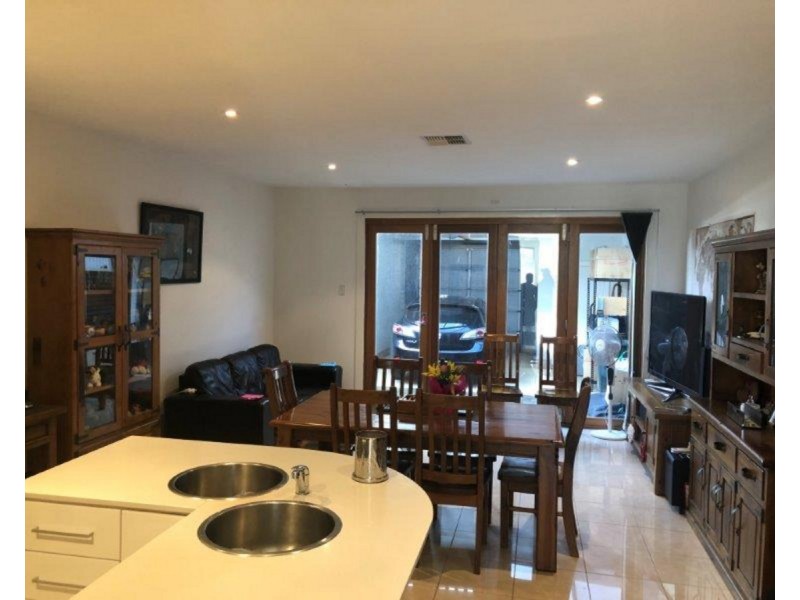 4 Junction Street, Mawson Lakes SA 5095