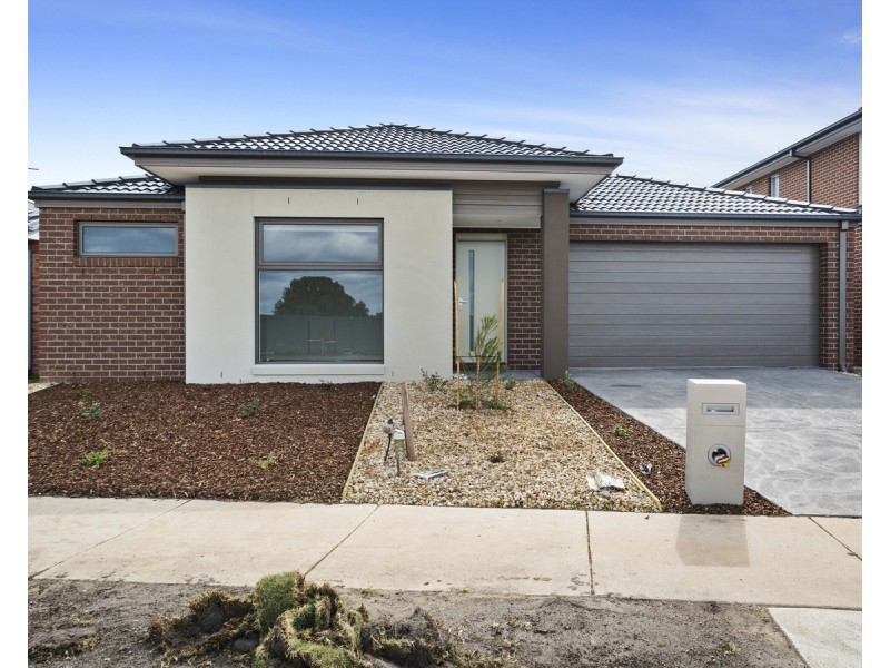 49 Pelican Way, Lara VIC 3212