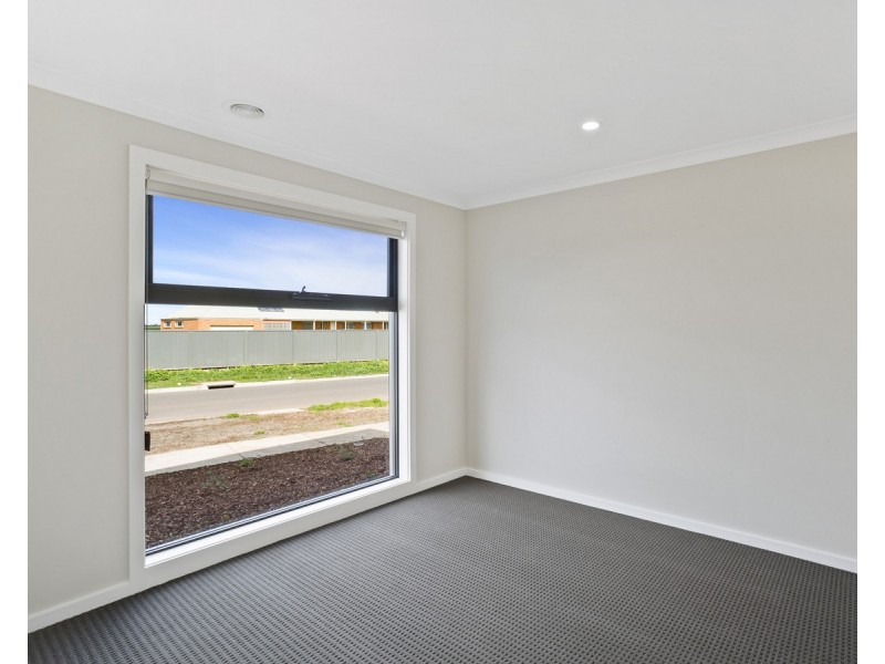 49 Pelican Way, Lara VIC 3212