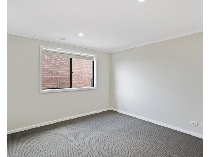 49 Pelican Way, Lara VIC 3212