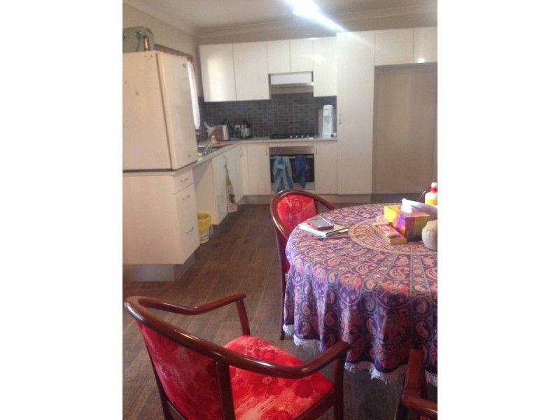 85 Roxburgh Street, Stockton NSW 2295