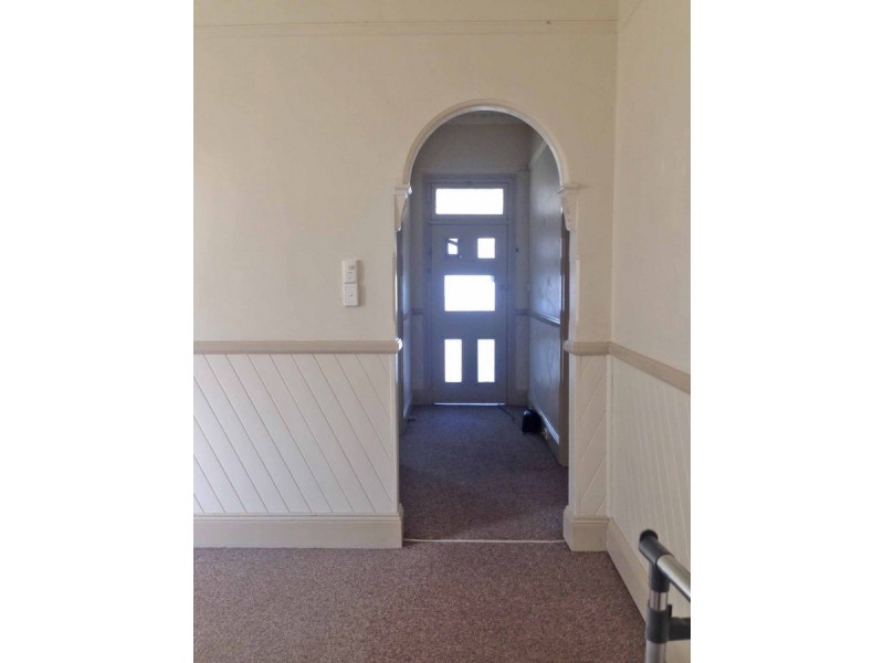 85 Roxburgh Street, Stockton NSW 2295