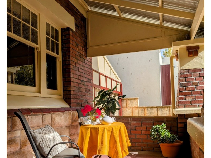 59 Seventh Avenue, St Peters SA 5069