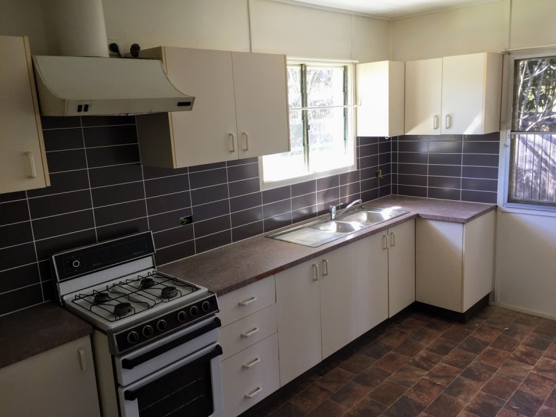 23 Coverack Street, Leichhardt QLD 4305