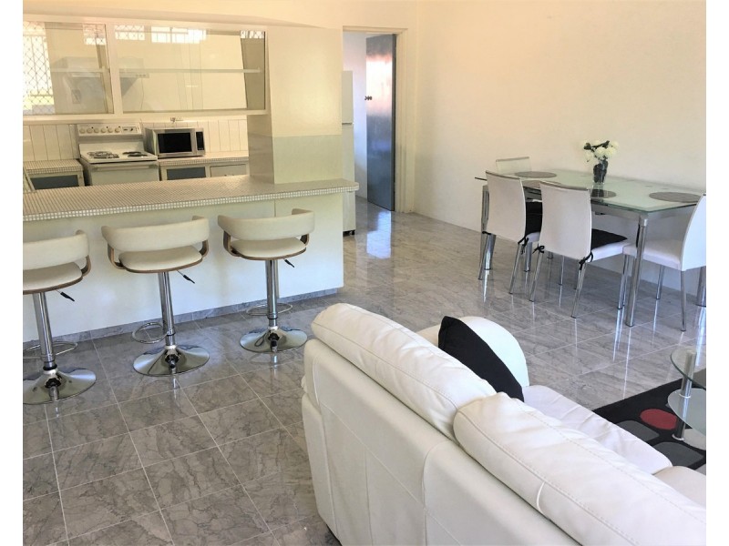 2/2 Northumbria Road, Boondall QLD 4034