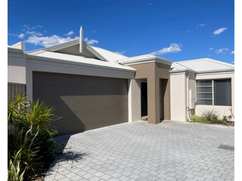 1-2/184 Boardman Road, Canning Vale WA 6155