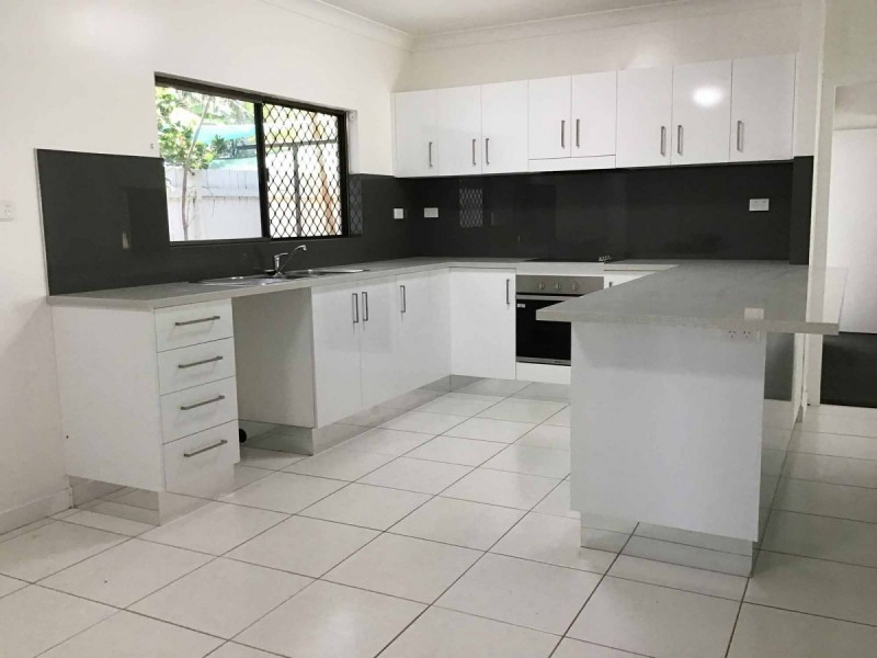 4 Riverside Parade, Trinity Park QLD 4879