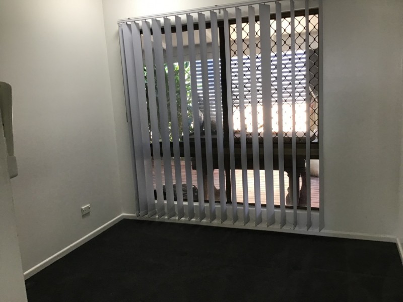 4 Riverside Parade, Trinity Park QLD 4879