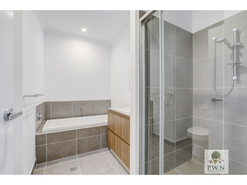 30 McConnell Esplanade, Strathpine QLD 4500