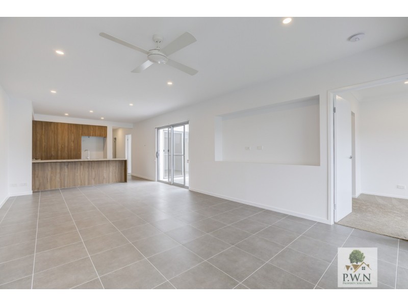 30 McConnell Esplanade, Strathpine QLD 4500